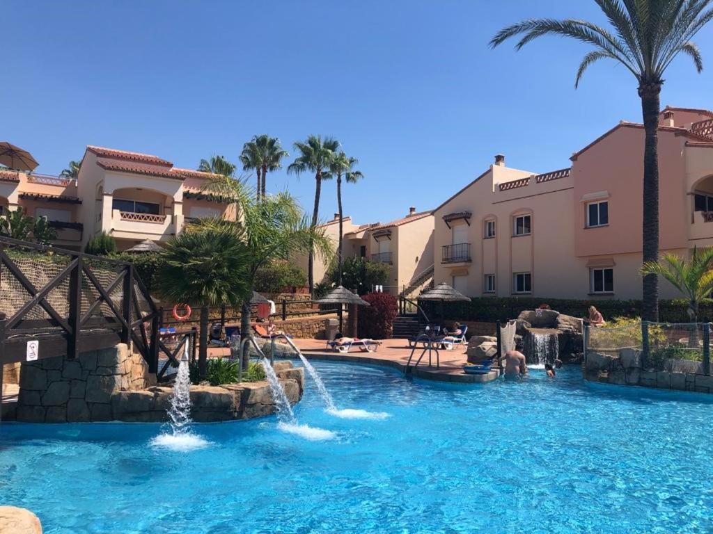 Fantástico Apartamento con vistas al mar zona Club la Costa Castillo Fuengirola Exterior foto